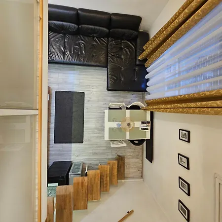 Walkway Deluxe * Budapešť