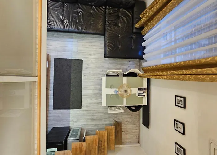 Walkway Deluxe * Budapesta