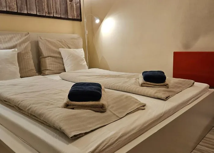 Walkway Deluxe * Budapesta